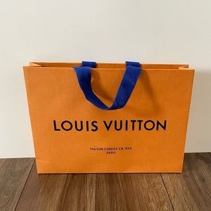 LV shopping bag ✨ fits the Box for an Neverfull MM 💕